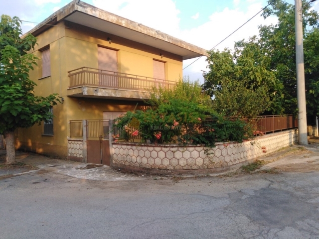 (Προς Πώληση) Κατοικία Μονοκατοικία || Ν. Αρκαδίας/Τεγέα - 150 τ.μ, 3 Υ/Δ, 60.000€ 