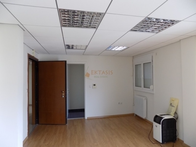 (For Rent) Commercial Office || Arkadia/Tripoli - 31 Sq.m, 250€ 