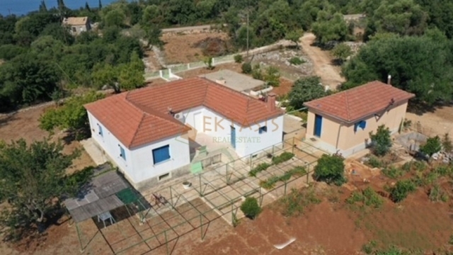 (Προς Πώληση) Κατοικία Μονοκατοικία || Ν. Κεφαλονιάς/Ερισός - 195 τ.μ, 4 Υ/Δ, 280.000€ 