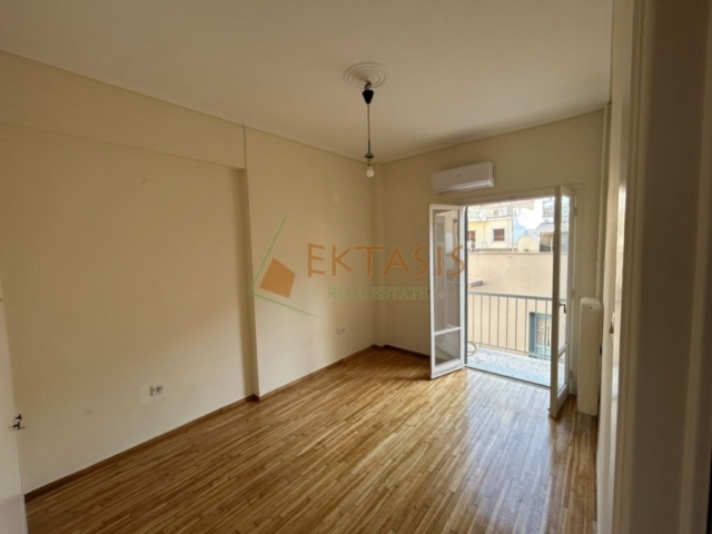 (Προς Ενοικίαση) Κατοικία Γκαρσονιέρα || Αθήνα Κέντρο/Αθήνα - 35 τ.μ, 400€ 