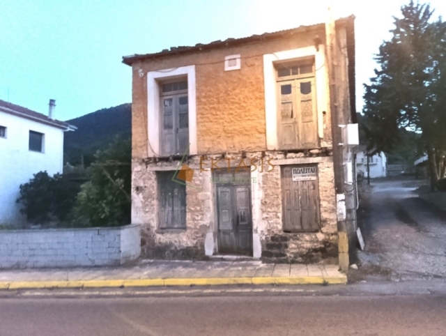 (Προς Πώληση) Κατοικία Μονοκατοικία || Ν. Αρκαδίας/Τρίπολη Δ.Δ Κάψια - 242 τ.μ, 2 Υ/Δ, 85.000€ 