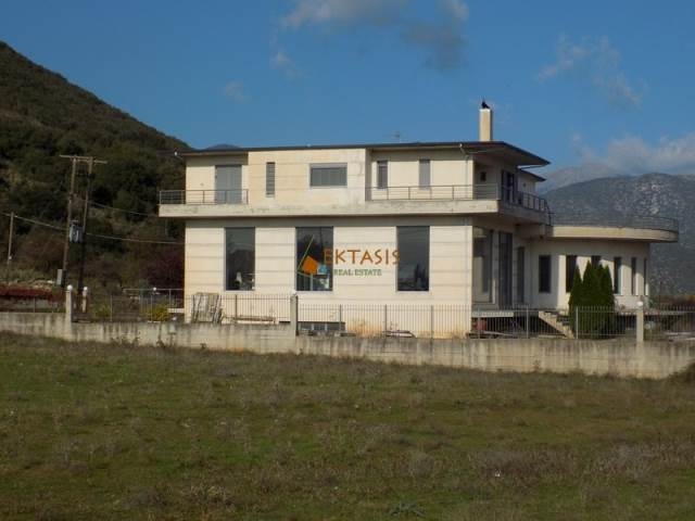 (Προς Πώληση) Κατοικία Πολυκατοικία/Κτίριο || Ν. Αρκαδίας/Τρίπολη - 780 τ.μ, 4 Υ/Δ, 550.000€ 